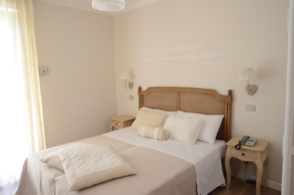 Hotel Monique Cervia Quarto foto